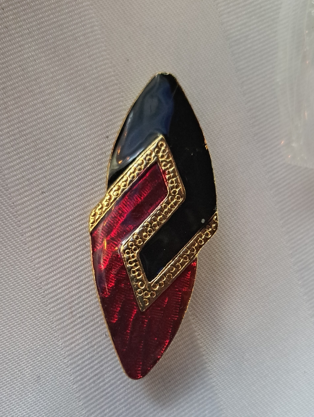 Elegant Red and Black Enamel Statement Brooch - Gold Accent